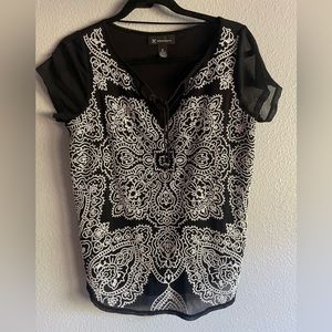Inc Macy's Top S Stretch Knit Black White Embroidered Hippie Boho Shirt Blouse